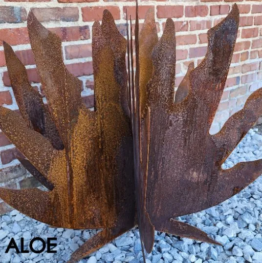 Aloe Metal Sculpture - Succulent Metal Sculpture - Succulent Plants - Yard Art Metal Sculptures - Yucca - Agave