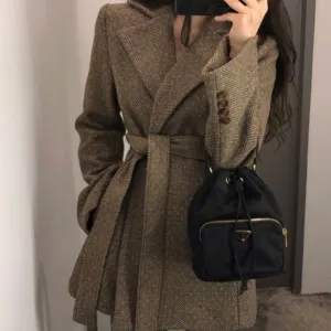 SHORT COAT (BROWN)