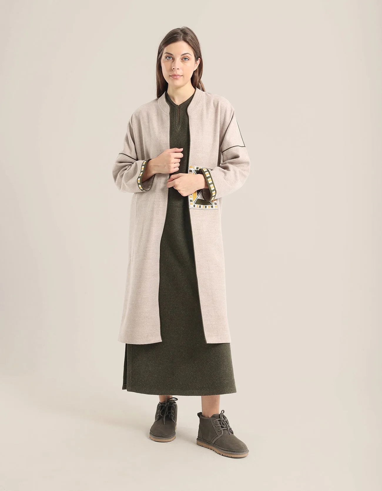 Short wool blend coat with side pockets